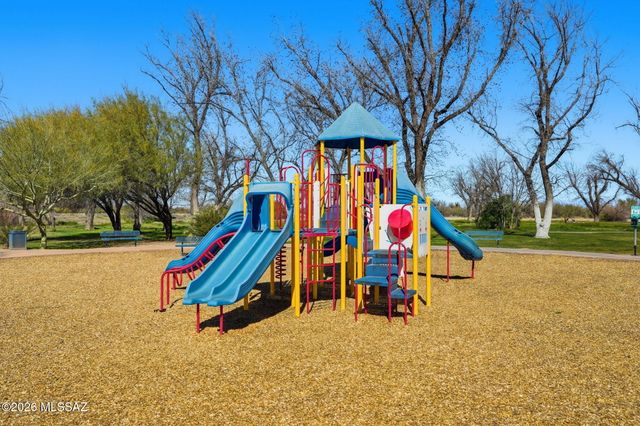 552 N Hollow Hoot Place, Sahuarita, AZ 85629