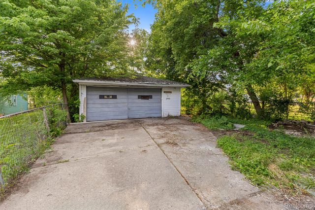 7415 Plainview Avenue, Detroit, MI 48228