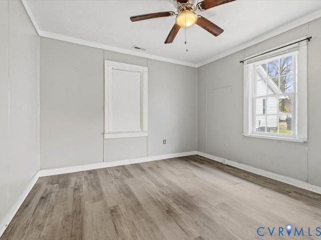 405 N 12th Ave, Hopewell, VA 23860