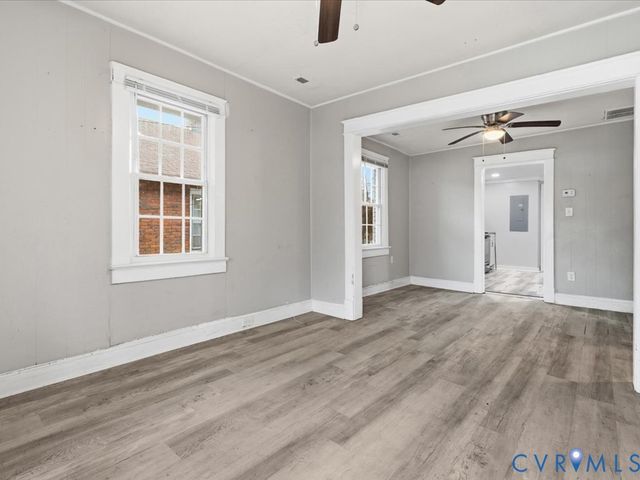 405 N 12th Ave, Hopewell, VA 23860