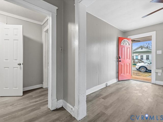 405 N 12th Ave, Hopewell, VA 23860