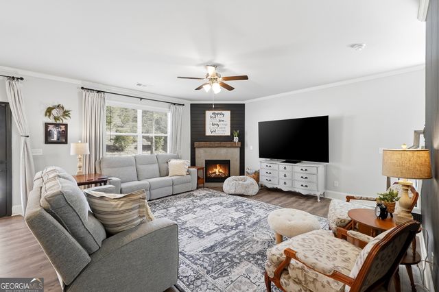 121 Treeline Trail, Canton, GA 30115