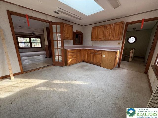 1433 Deerpath Drive, Lehigh Twp, PA 18088