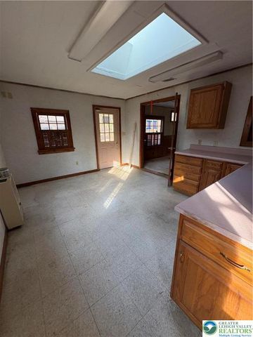 1433 Deerpath Drive, Lehigh Twp, PA 18088