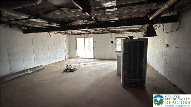 1433 Deerpath Drive, Lehigh Twp, PA 18088