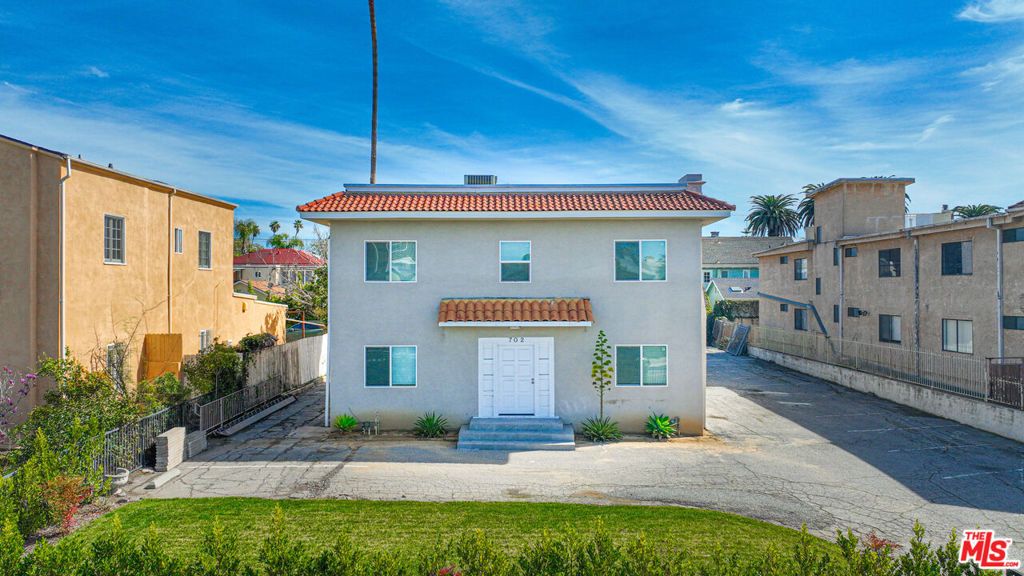 702 Crenshaw Boulevard, Los Angeles, CA 90005 — photo 2