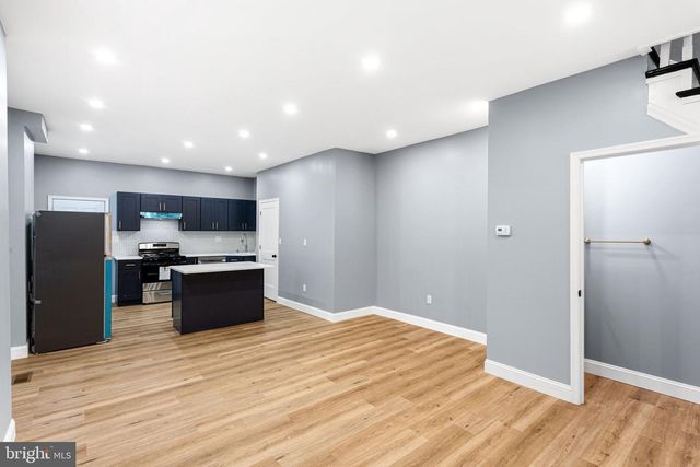 6072 W GIRARD AVE, Philadelphia, PA 19151