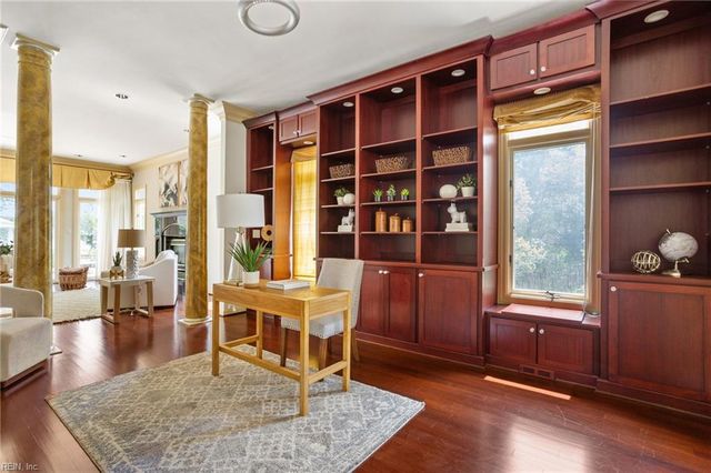 924 Enfield CHSE, Virginia Beach, VA 23452