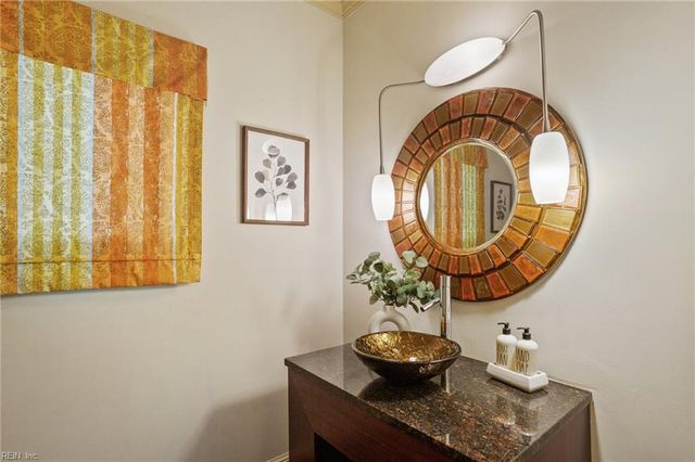 924 Enfield CHSE, Virginia Beach, VA 23452