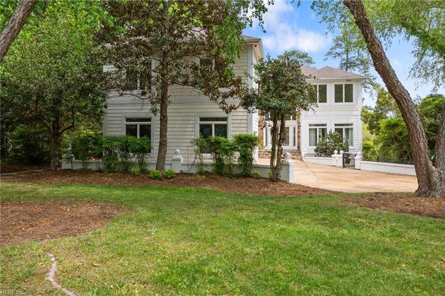 924 Enfield CHSE, Virginia Beach, VA 23452