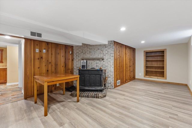4107 Graceland BOULEVARD, Racine, WI 53405