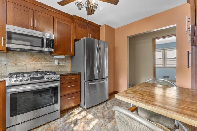 4107 Graceland BOULEVARD, Racine, WI 53405