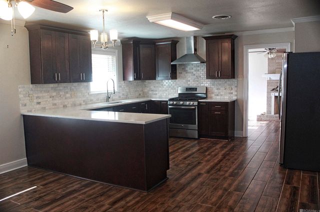 317 Oak St, Denham Springs, LA 70726