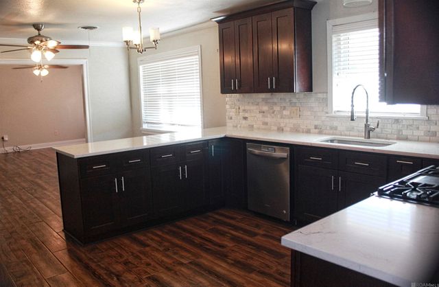 317 Oak St, Denham Springs, LA 70726