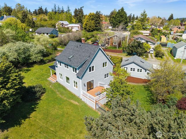 355 21st Street, Port Townsend, WA 98368