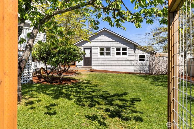 355 21st Street, Port Townsend, WA 98368