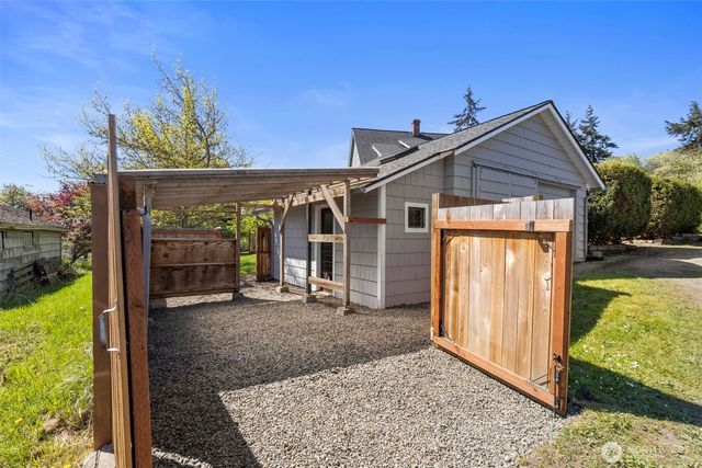 355 21st Street, Port Townsend, WA 98368