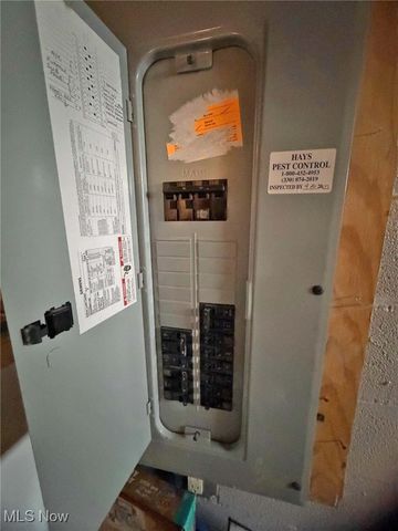 1461 Brookridge Avenue, Louisville, OH 44641