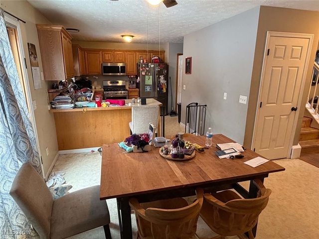 1461 Brookridge Avenue, Louisville, OH 44641