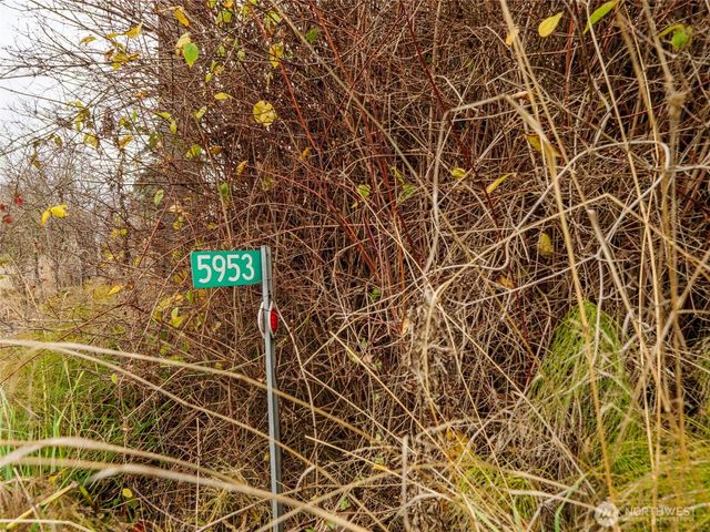 5953 Old Olympic Highway, Sequim, WA 98382