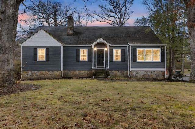 905 Ridgeway Avenue, Signal Mountain, TN 37377