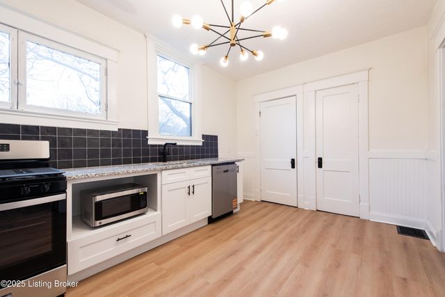 4608 S 1st St, Louisville, KY 40214