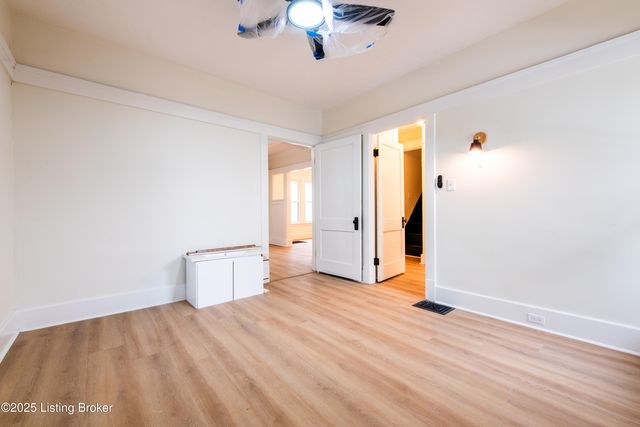 4608 S 1st St, Louisville, KY 40214