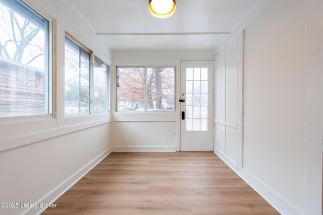 4608 S 1st St, Louisville, KY 40214