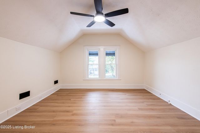 4608 S 1st St, Louisville, KY 40214