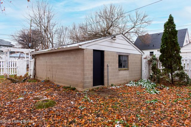 4608 S 1st St, Louisville, KY 40214