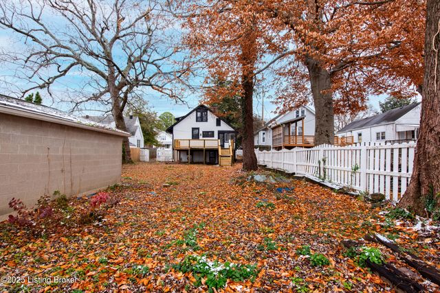 4608 S 1st St, Louisville, KY 40214