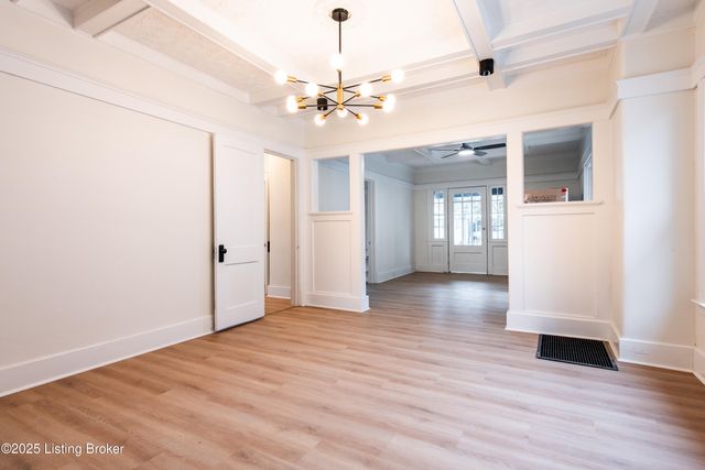 4608 S 1st St, Louisville, KY 40214