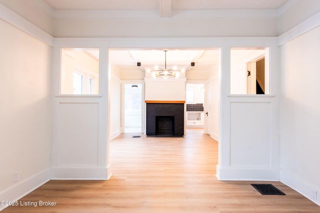 4608 S 1st St, Louisville, KY 40214