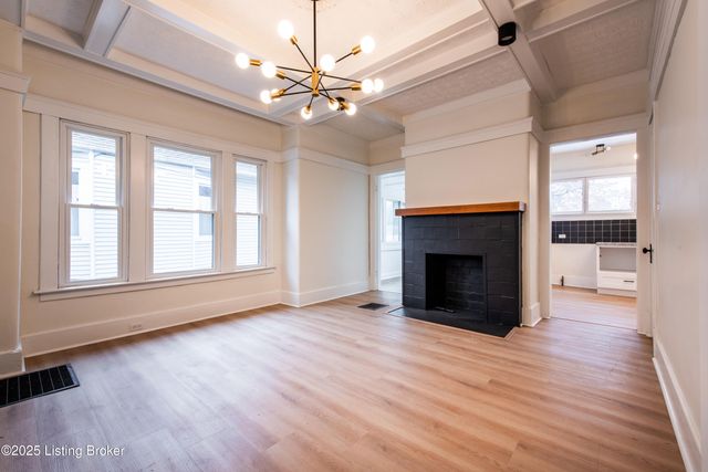 4608 S 1st St, Louisville, KY 40214