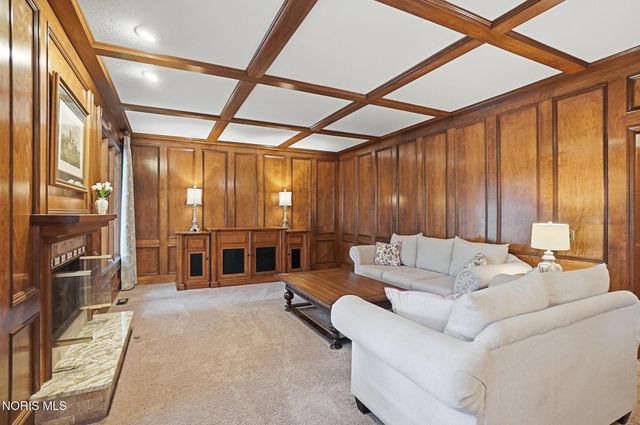 26334 Carrington Boulevard, Perrysburg, OH 43551