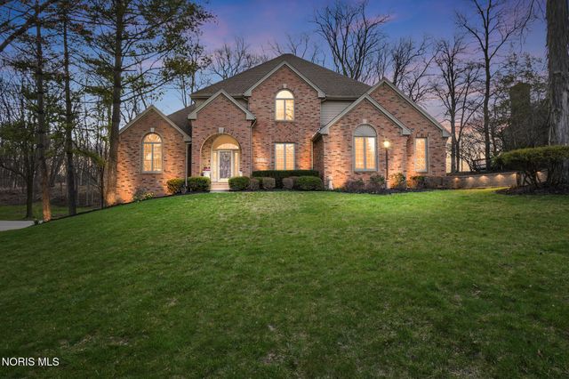 26334 Carrington Boulevard, Perrysburg, OH 43551