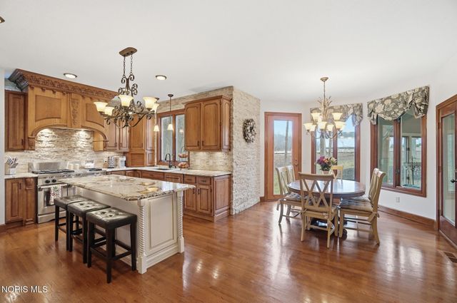 26334 Carrington Boulevard, Perrysburg, OH 43551