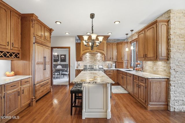 26334 Carrington Boulevard, Perrysburg, OH 43551