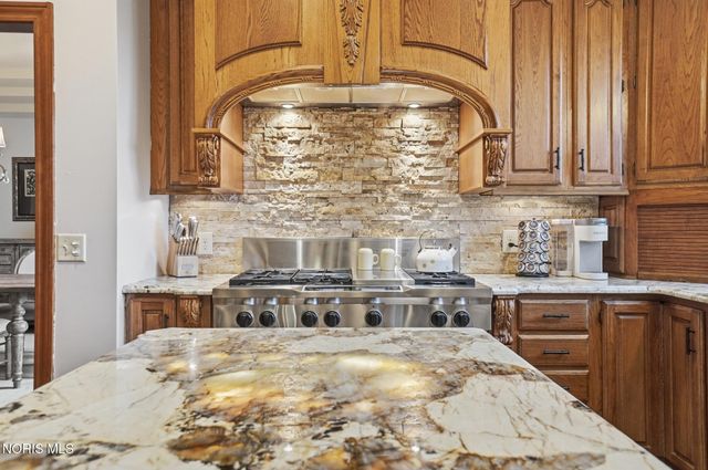 26334 Carrington Boulevard, Perrysburg, OH 43551