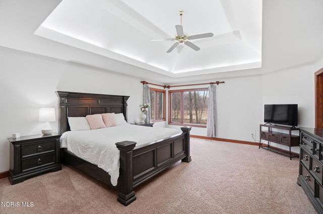 26334 Carrington Boulevard, Perrysburg, OH 43551