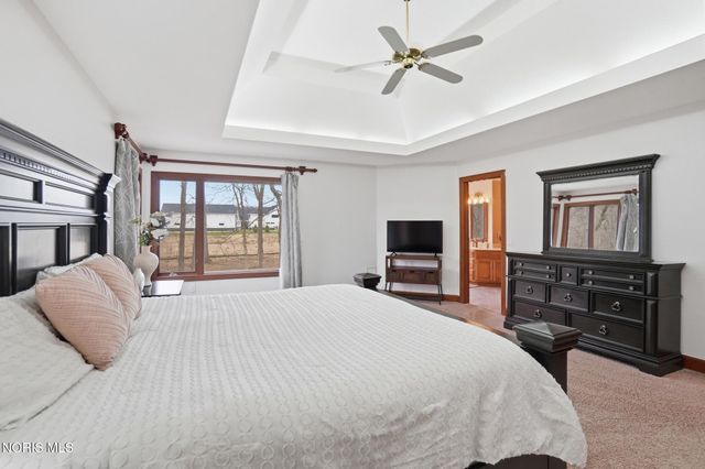 26334 Carrington Boulevard, Perrysburg, OH 43551