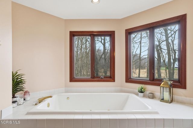 26334 Carrington Boulevard, Perrysburg, OH 43551