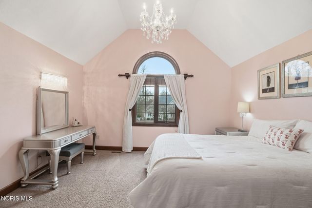 26334 Carrington Boulevard, Perrysburg, OH 43551