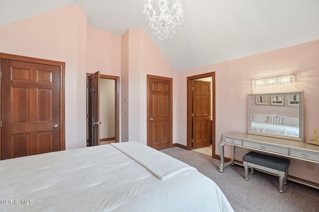 26334 Carrington Boulevard, Perrysburg, OH 43551