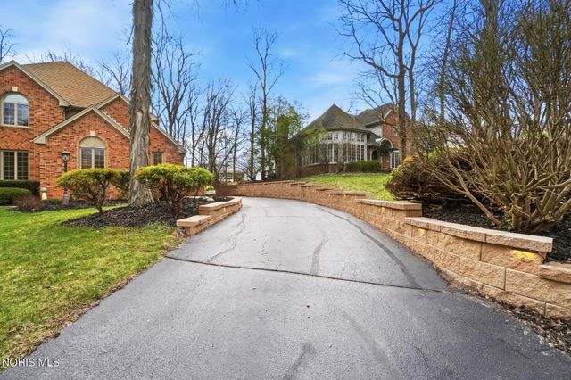 26334 Carrington Boulevard, Perrysburg, OH 43551