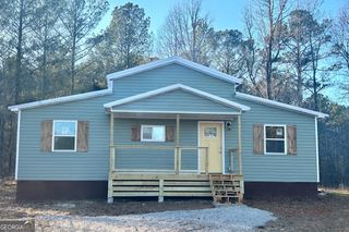 525 N River Circle, Hogansville, GA 30230