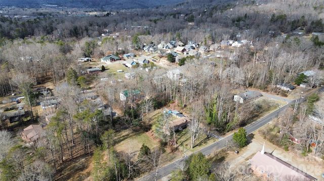 109 W College Street, Black Mountain, NC 28711