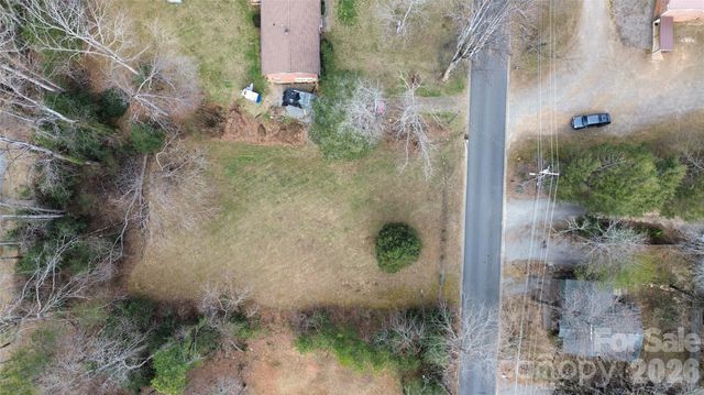 109 W College Street, Black Mountain, NC 28711