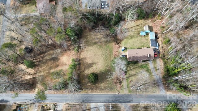 109 W College Street, Black Mountain, NC 28711