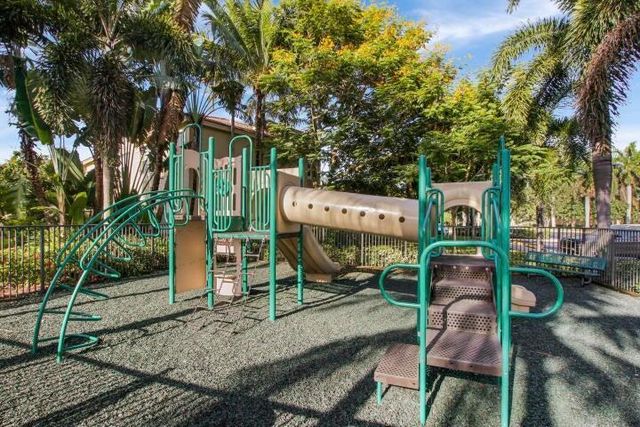 253 Lake Monterey Circle 253, Boynton Beach, FL 33426